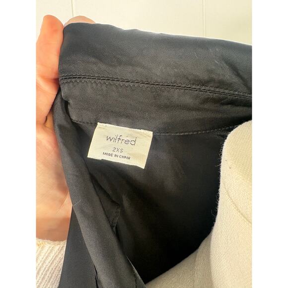 Wilfred Silky Black Tie Front Button Up Crop Top Size XXS Long Sleeve - Picture 10 of 10